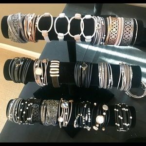 But 3 or more At 22 a piece shipping on me